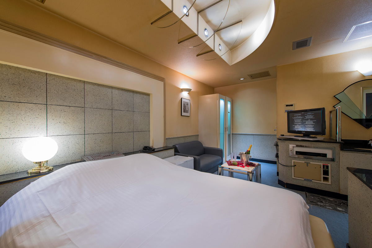 ラブホテル二番館 横浜